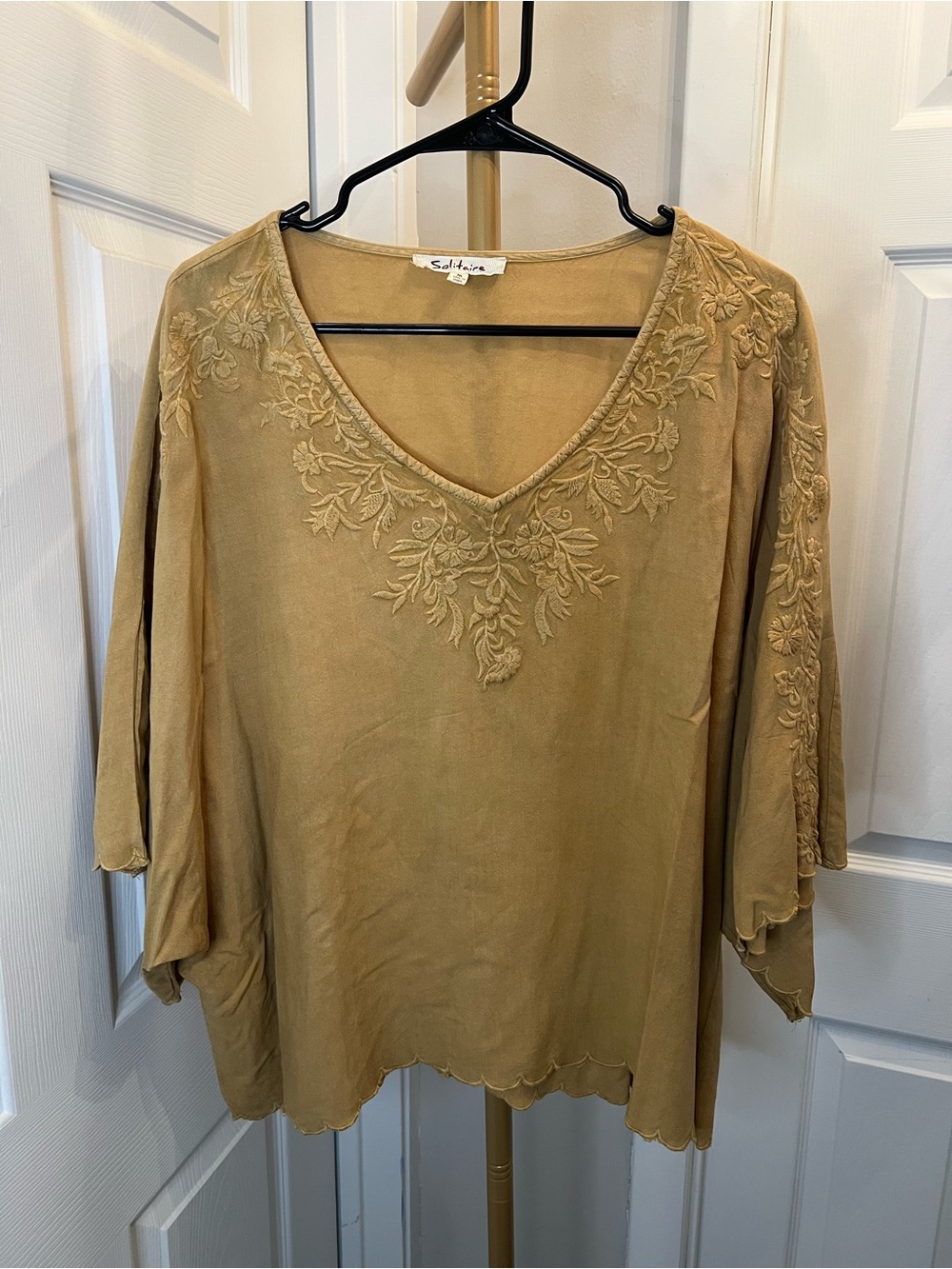 Solitaire Embroidered V-Neck Tunic Top in Camel